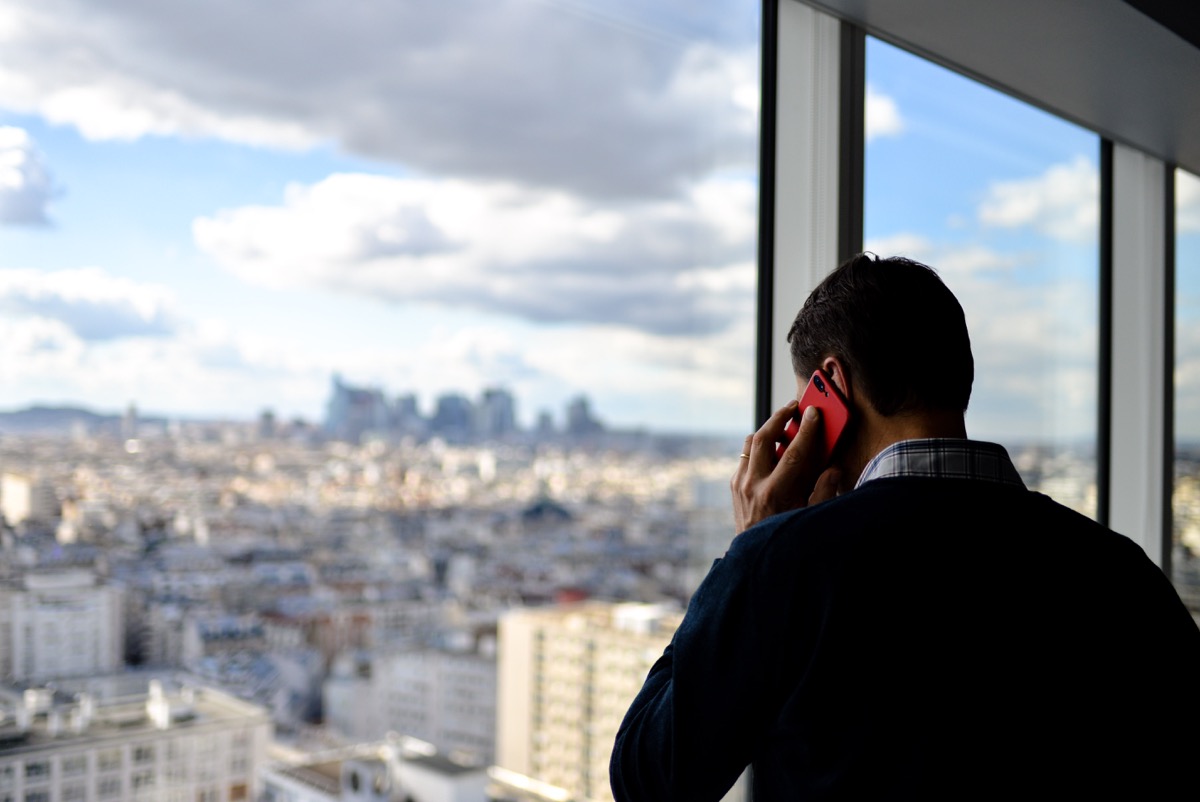 Relancer un client par téléphone