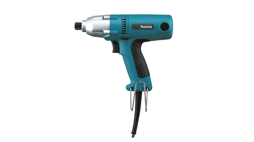 Ударный шуруповерт Makita 6952