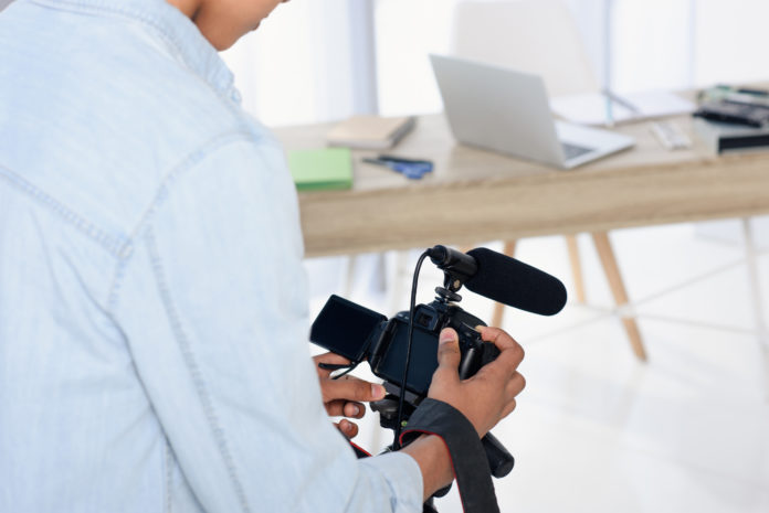 Learn to vlog from experienced business vloggers