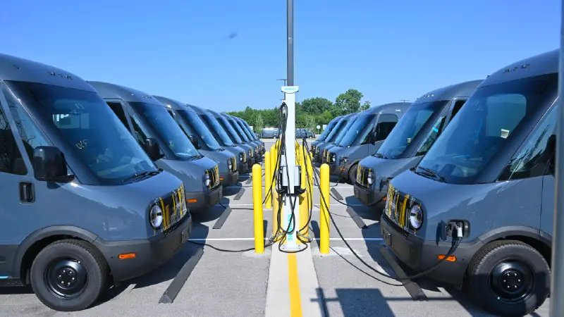 電気車両の充電インフラを開発する