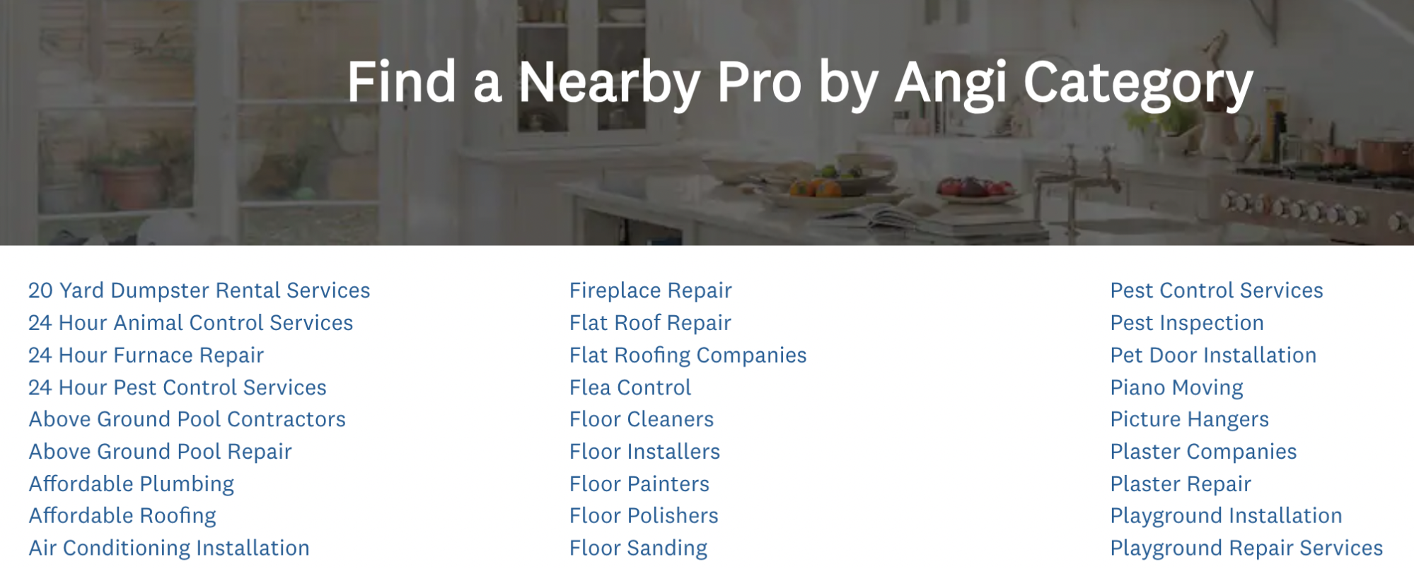 Una lista que muestra una parte de las categorías de servicios para el hogar de Angi disponibles
