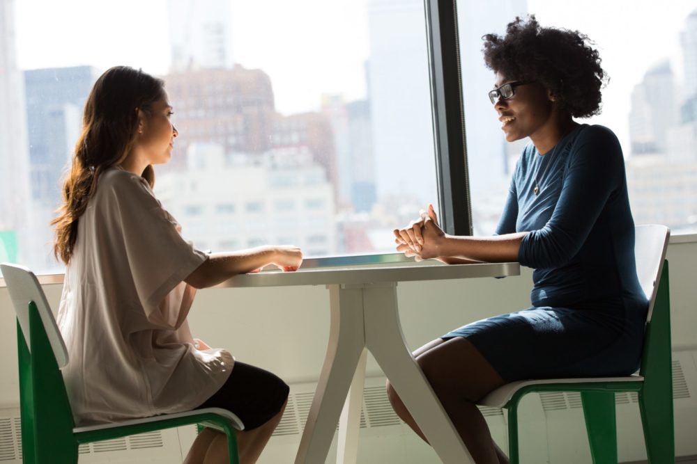 Imagem em destaque para: Um contrato verbal é juridicamente vinculativo nos negócios? [Resolvido]