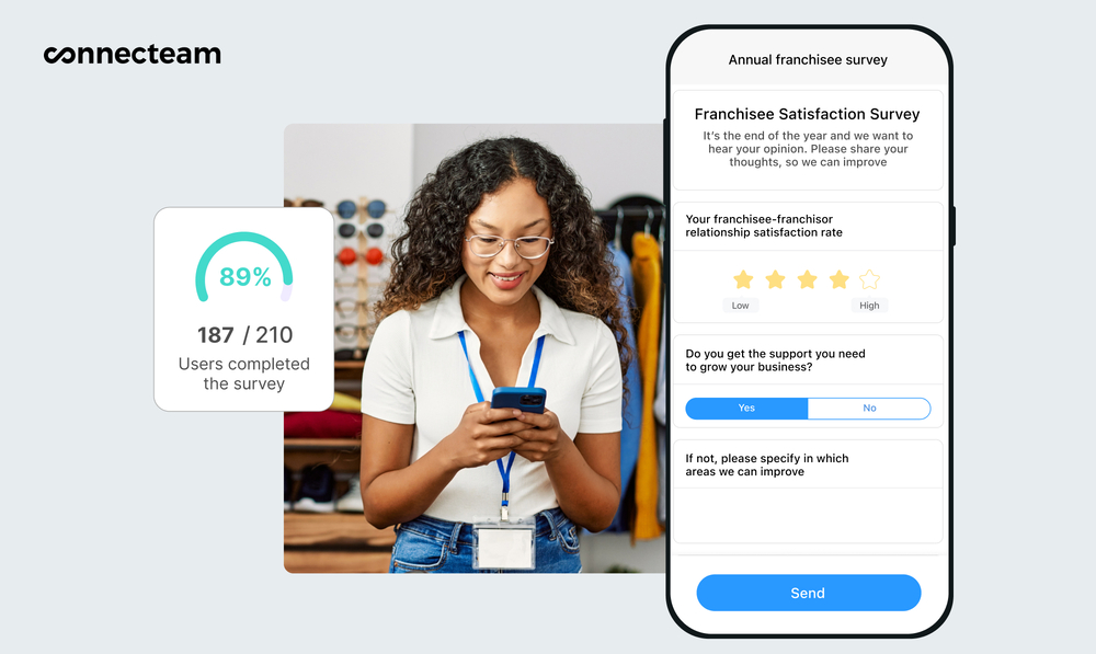 รูปภาพของพนักงานแฟรนไชส์ที่ทำแบบสำรวจแฟรนไชส์ด้วยฟีเจอร์การสำรวจของ Connecteam