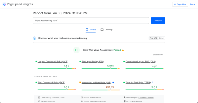 Relatório PageSpeed ​​​​Insights para seotesting.com mostrando aprovação na avaliação Core Web Vitals e métricas de desempenho.