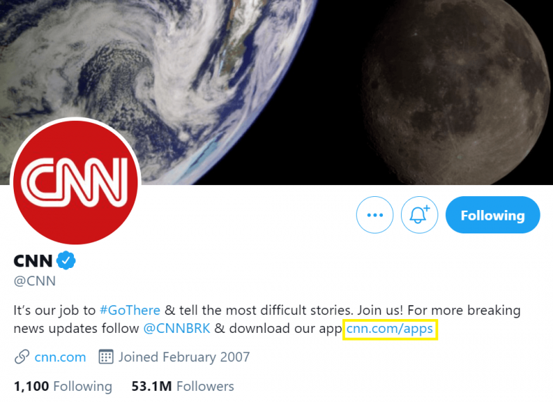 CNN 的官方 Twitter 页面，其个性化 URL 为“cnn.com/apps”。