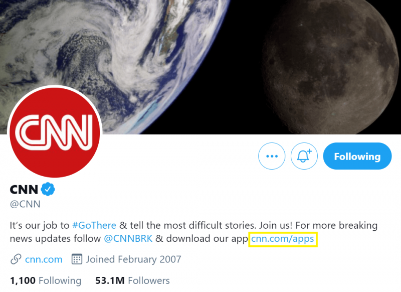 La page Twitter officielle de CNN, avec une URL personnalisée de "cnn.com/apps".