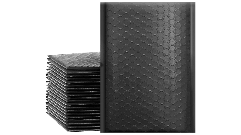 Envelopes acolchoados UCGOU 6 x 10 polegadas Black Poly Bubble Mailers acolchoados sacos de envio 50 peças