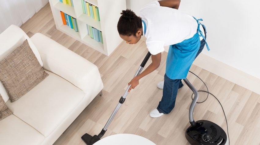 50 pomysłów na biznes dla introwertyków - House Cleaner